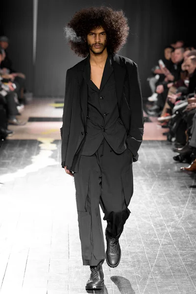 Look 5